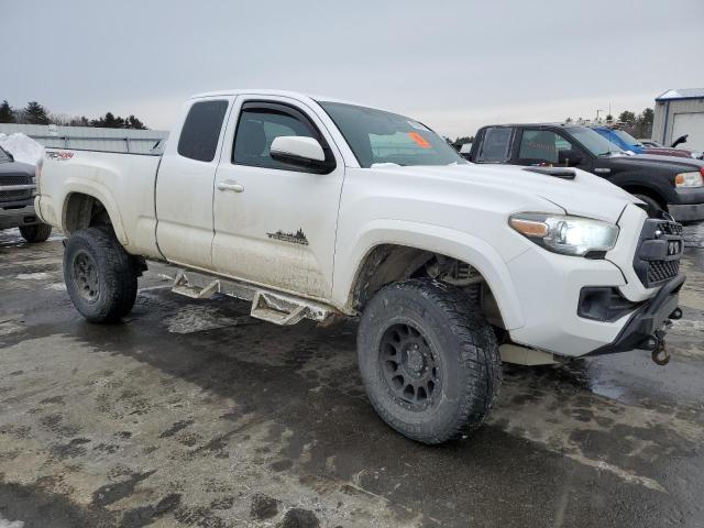 Pickups TOYOTA TACOMA 2016 White