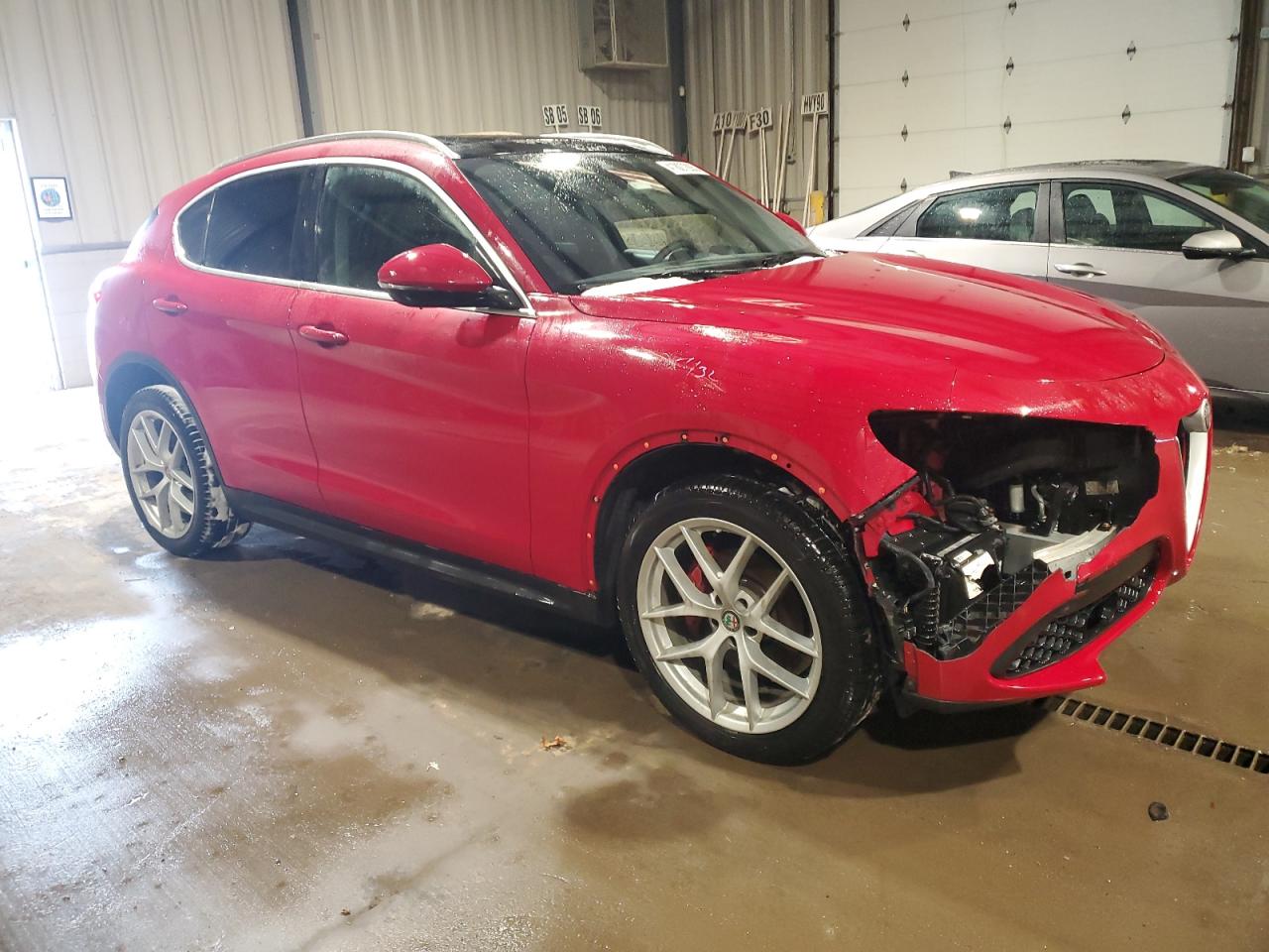 2019 Alfa Romeo Stelvio - Image 4