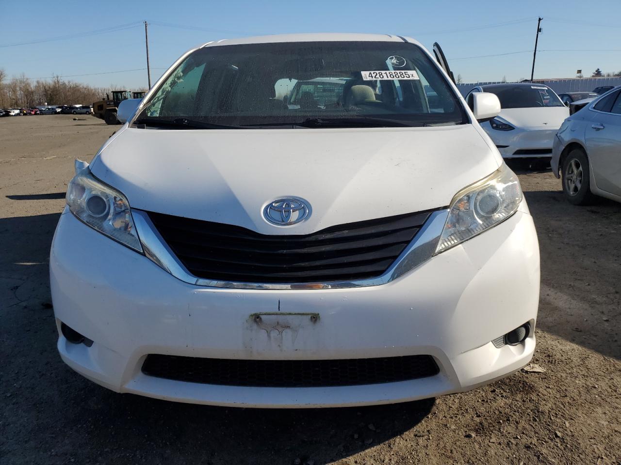 2013 Toyota Sienna - Image 5