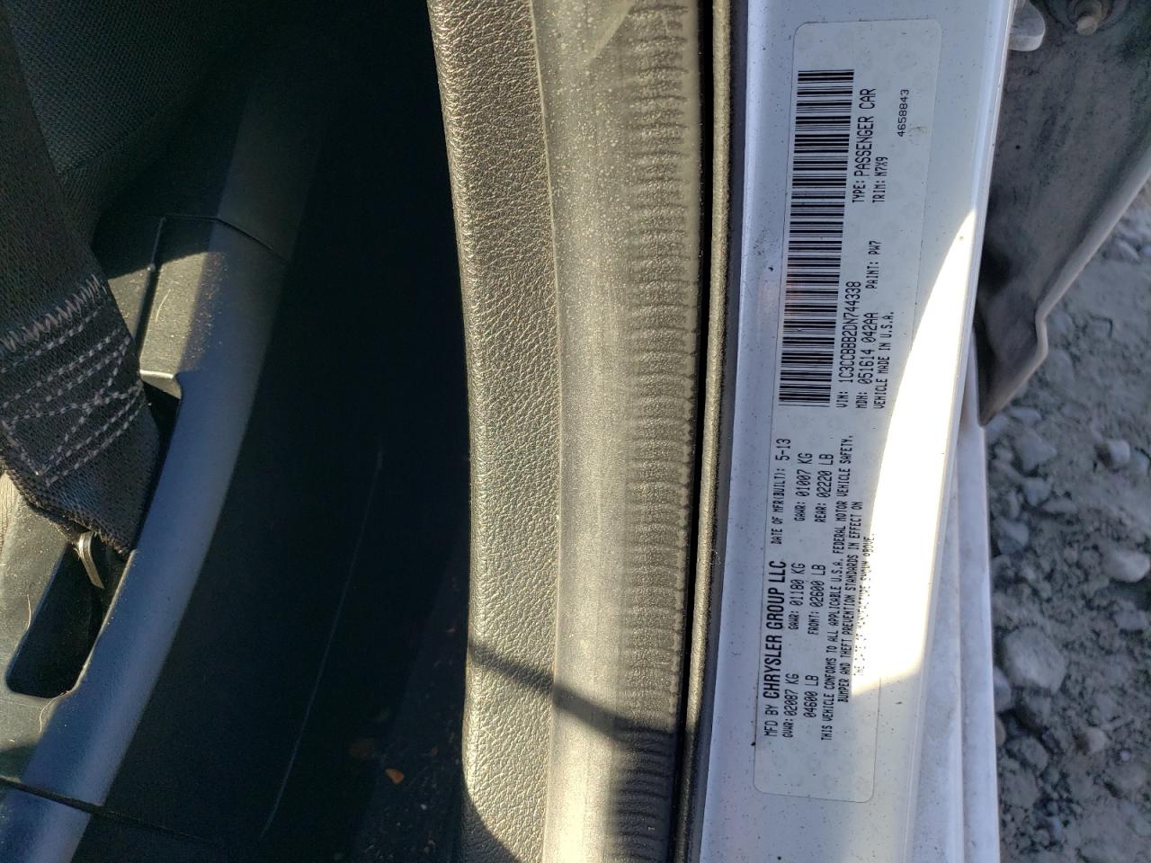 2013 Chrysler 200 - Image 12