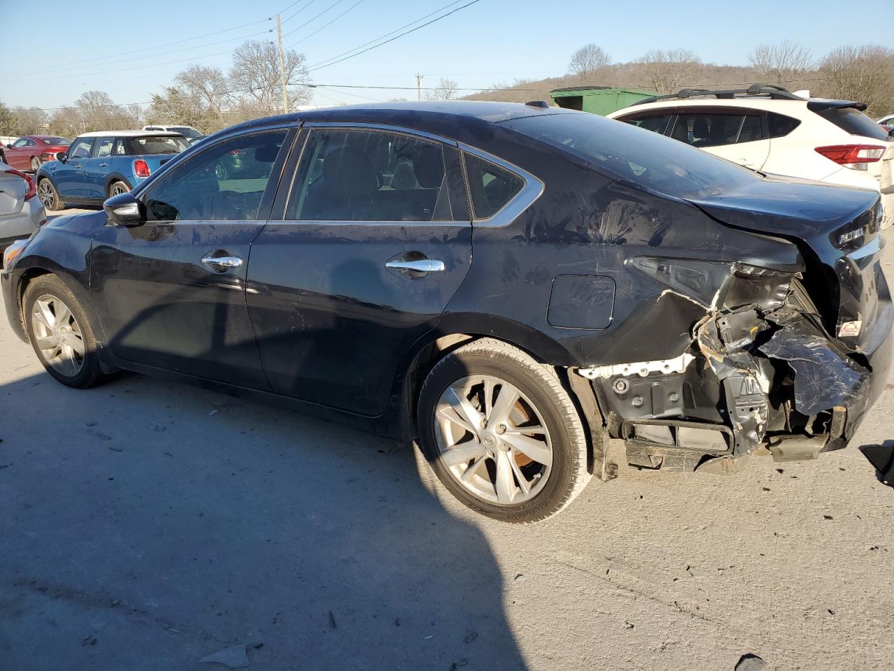 2015 Nissan Altima - Image 2