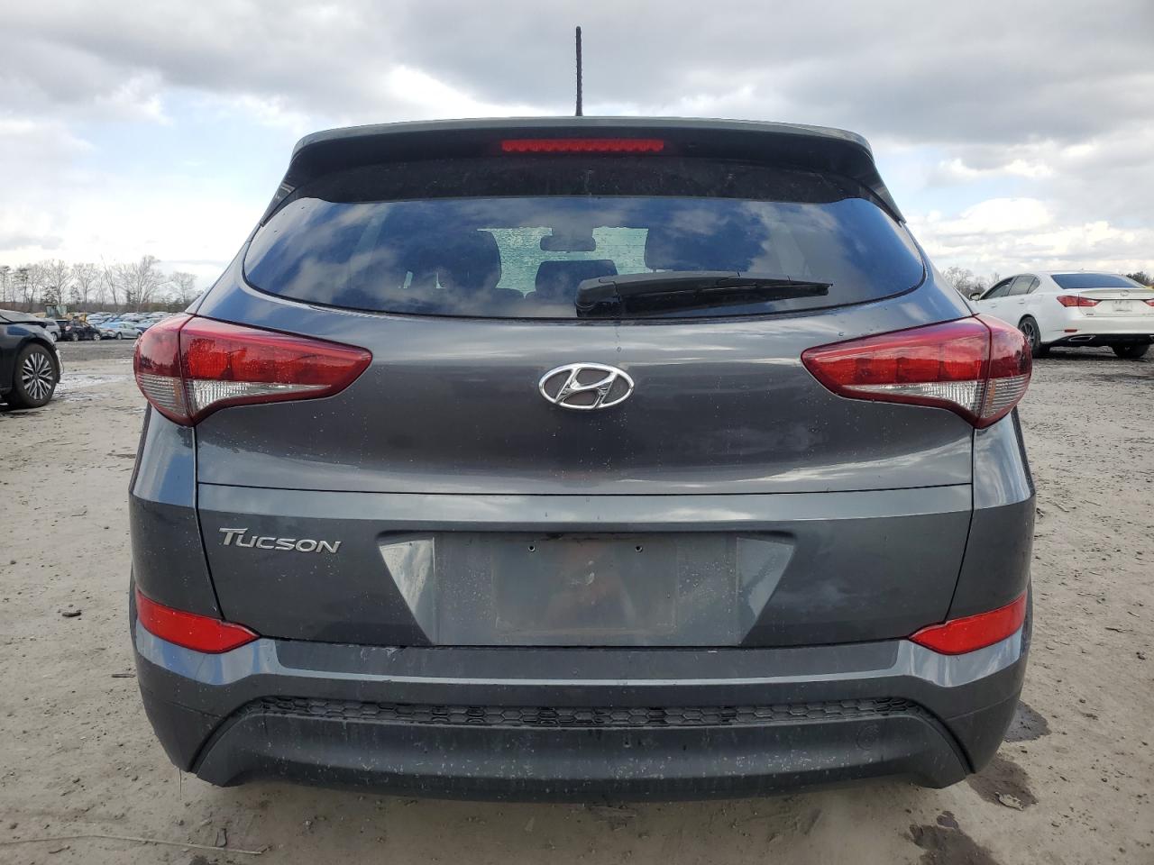 2017 Hyundai Tucson - Image 6