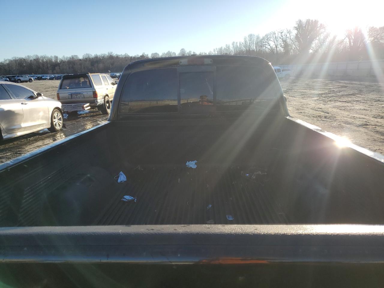 2003 Dodge Dakota - Image 10