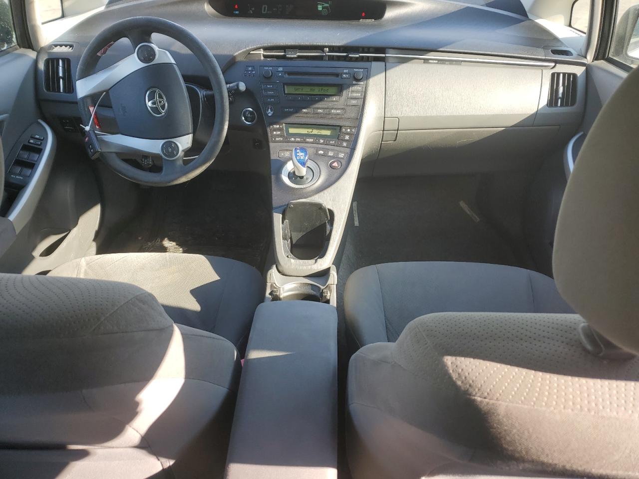 2010 Toyota Prius - Image 8