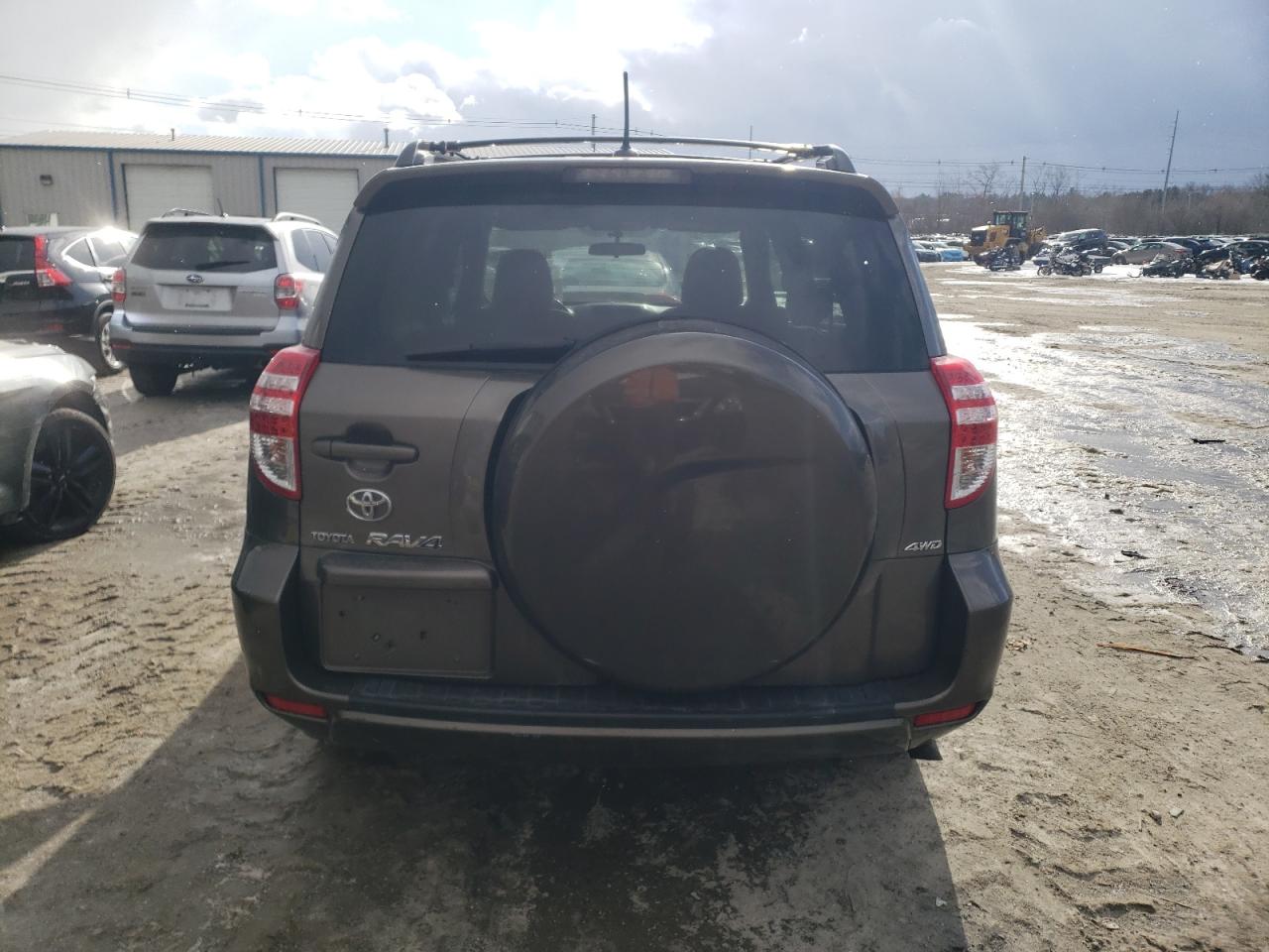 2010 Toyota RAV 4 - Image 6
