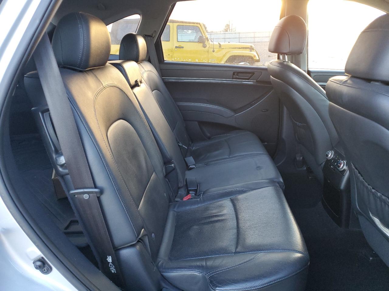 2012 Hyundai Veracruz - Image 11