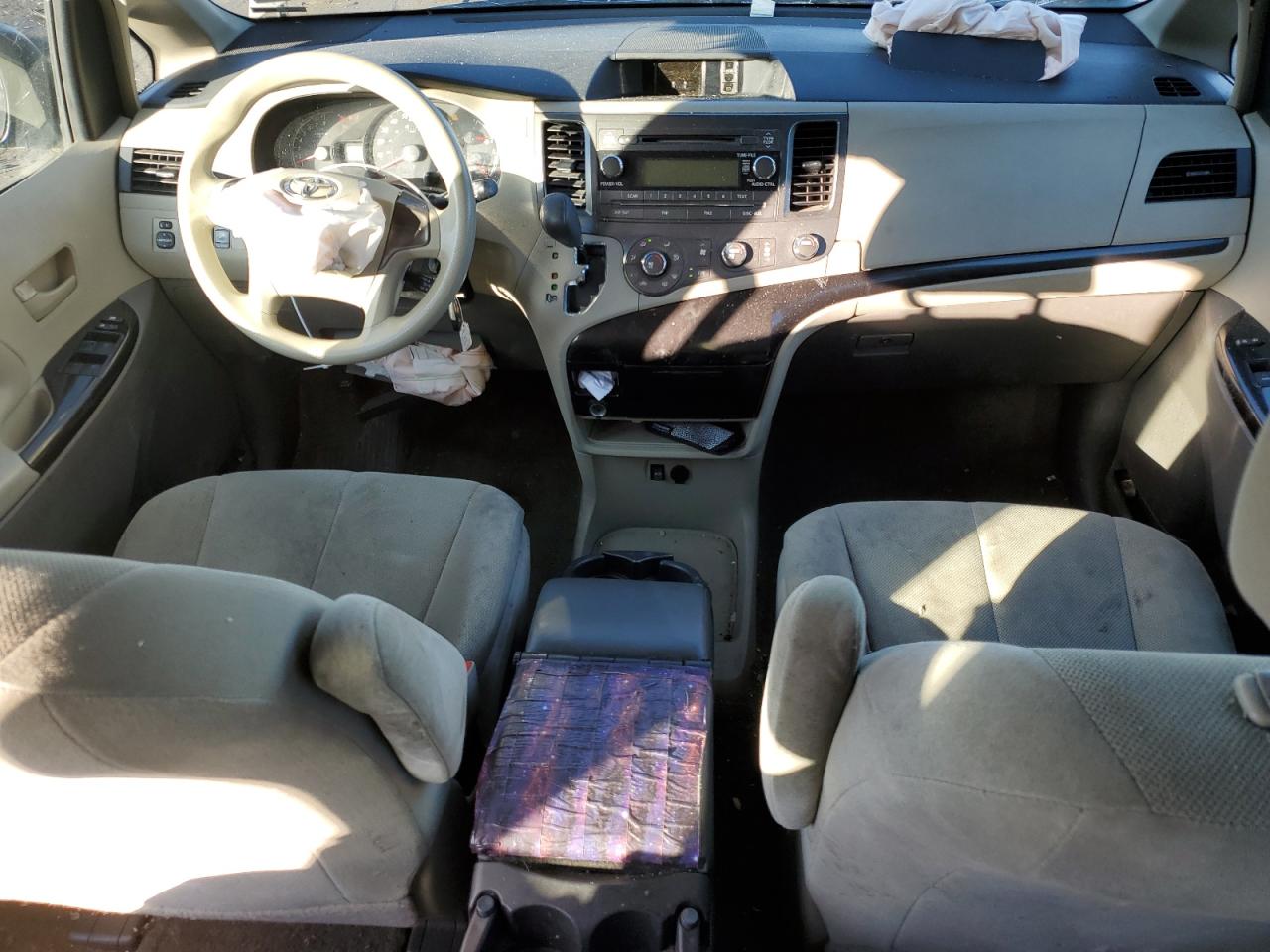 2012 Toyota Sienna - Image 8