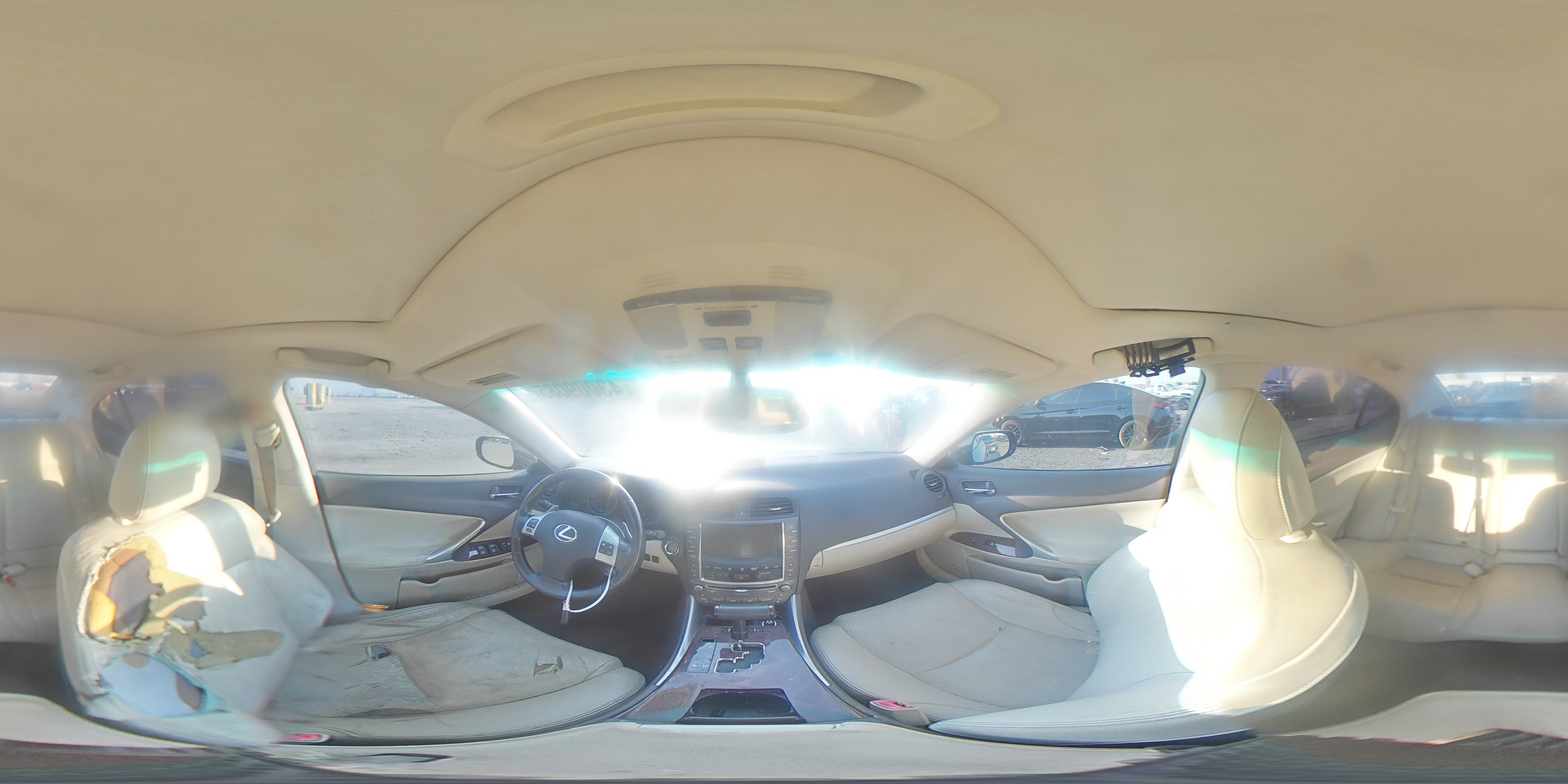 2011 Lexus IS - Image 13