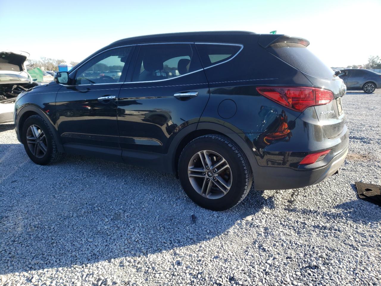 VIN 5NMZU3LB6JH063499 2018 HYUNDAI SANTA FE no.2