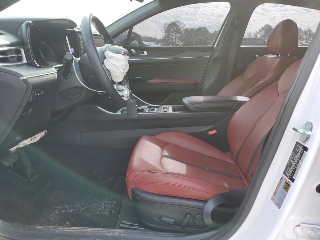 2024 Kia K5 - Image 7