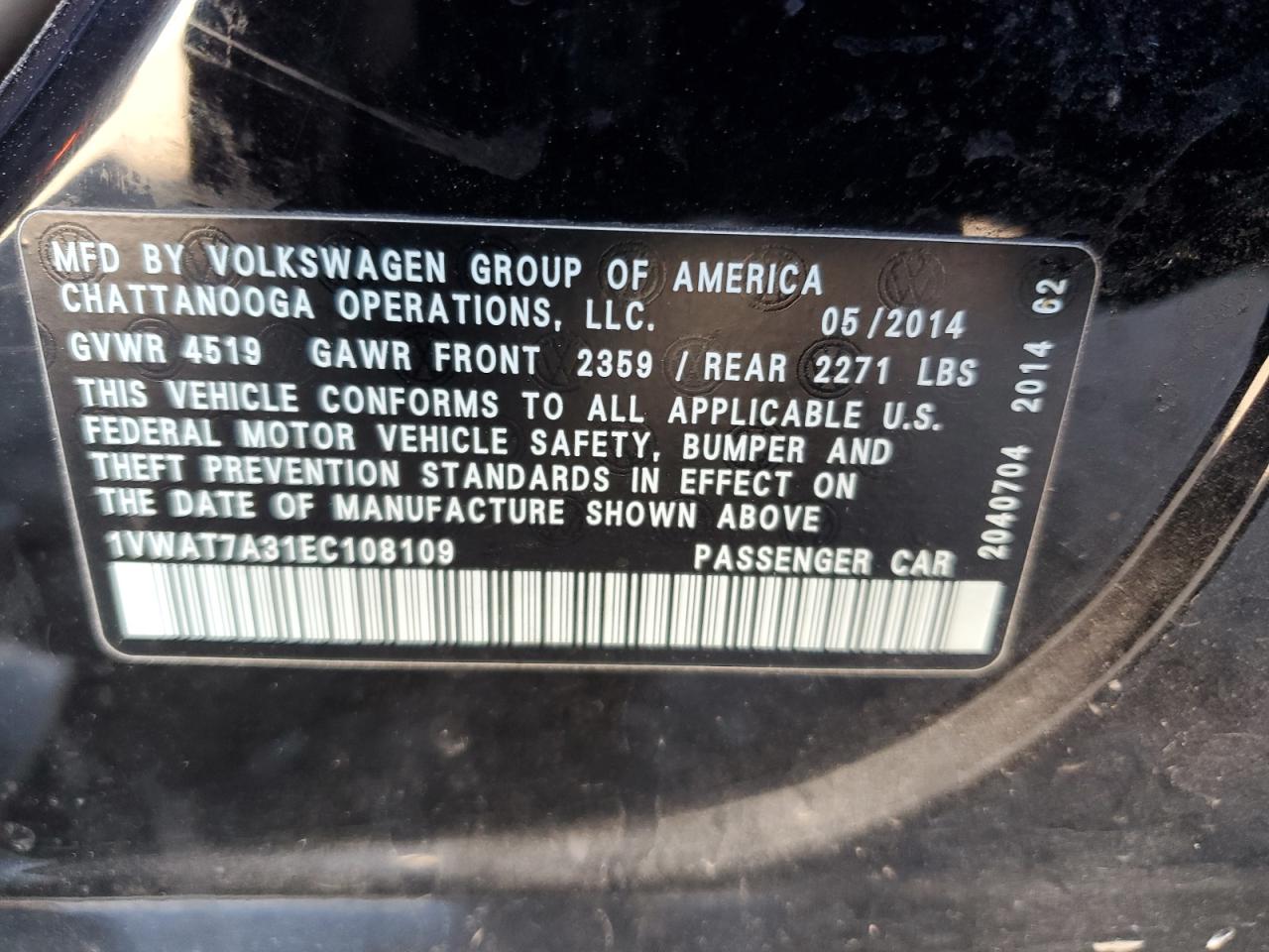 2014 Volkswagen Passat - Image 12