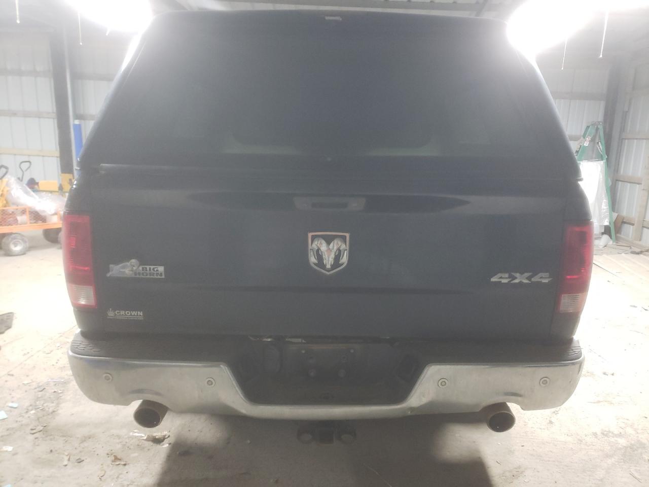 2016 RAM 1500 - Image 6