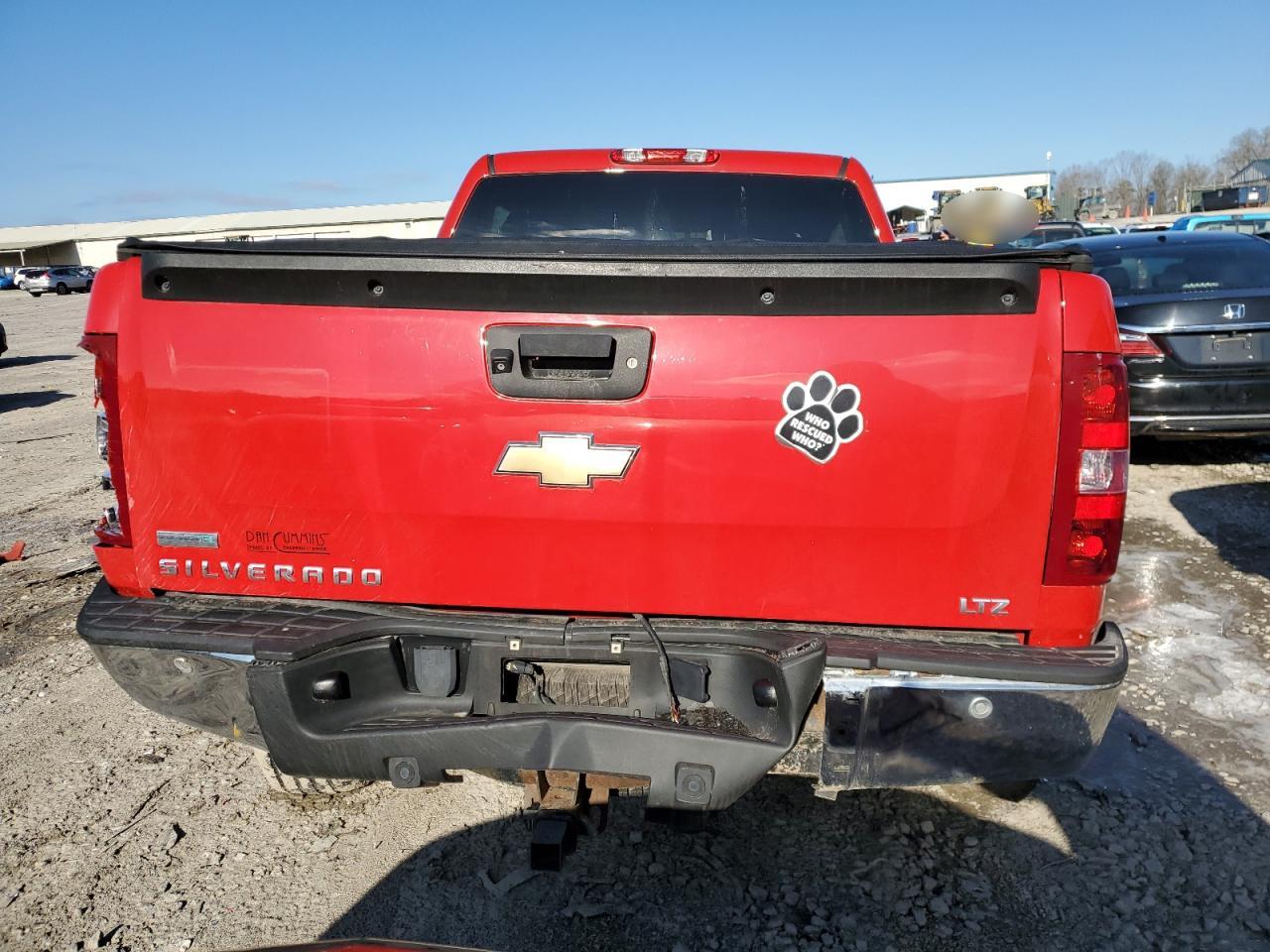 2011 Chevrolet Silverado - Image 6