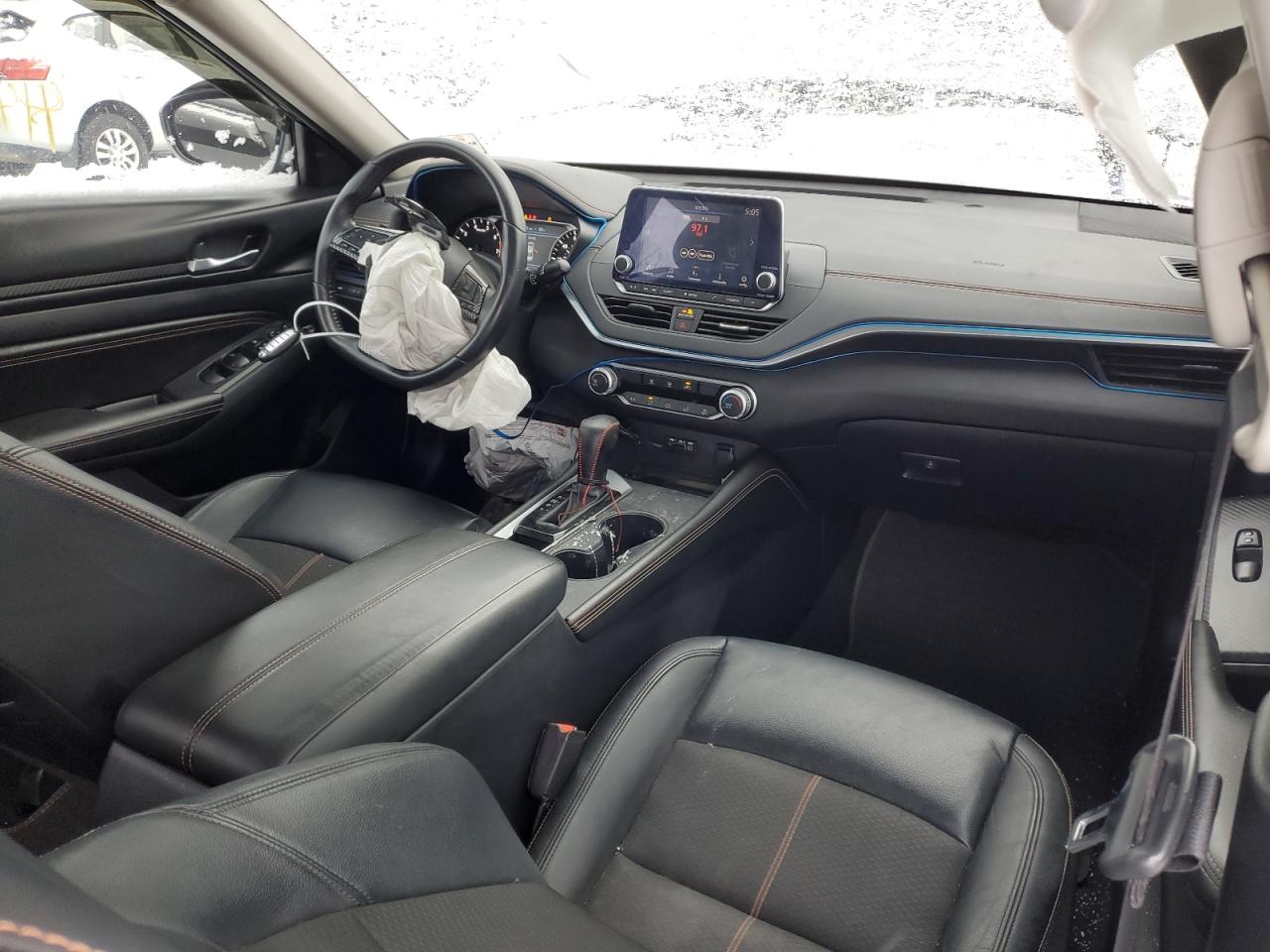 2019 Nissan Altima - Image 8