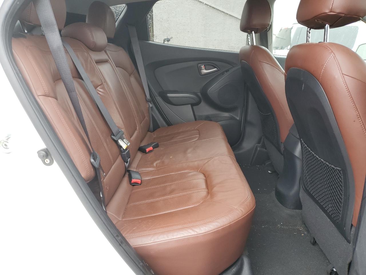 2012 Hyundai Tucson - Image 11