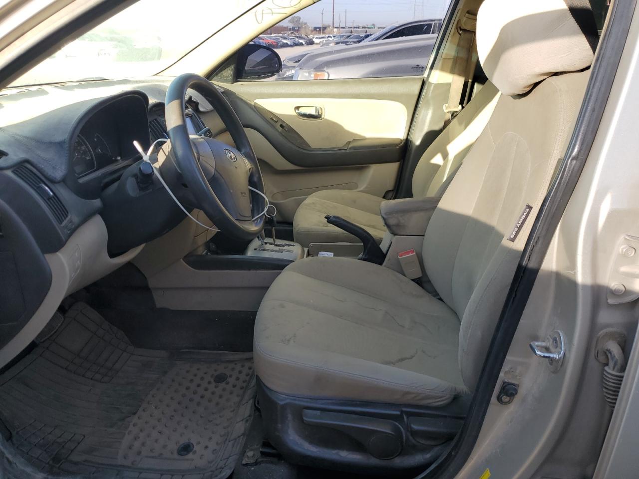 2010 Hyundai Elantra - Image 7
