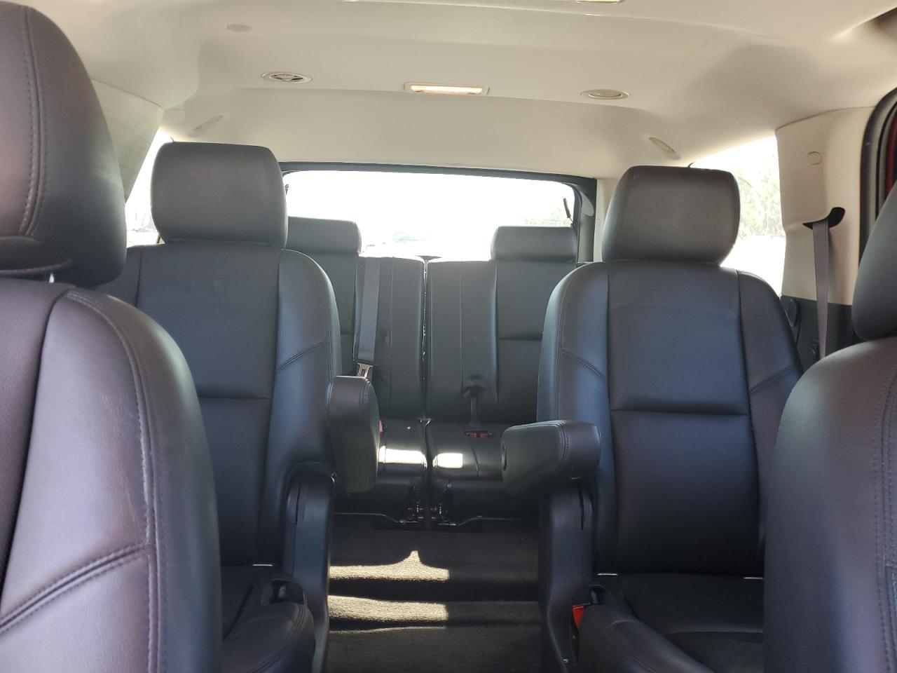 2014 GMC Yukon - Image 10