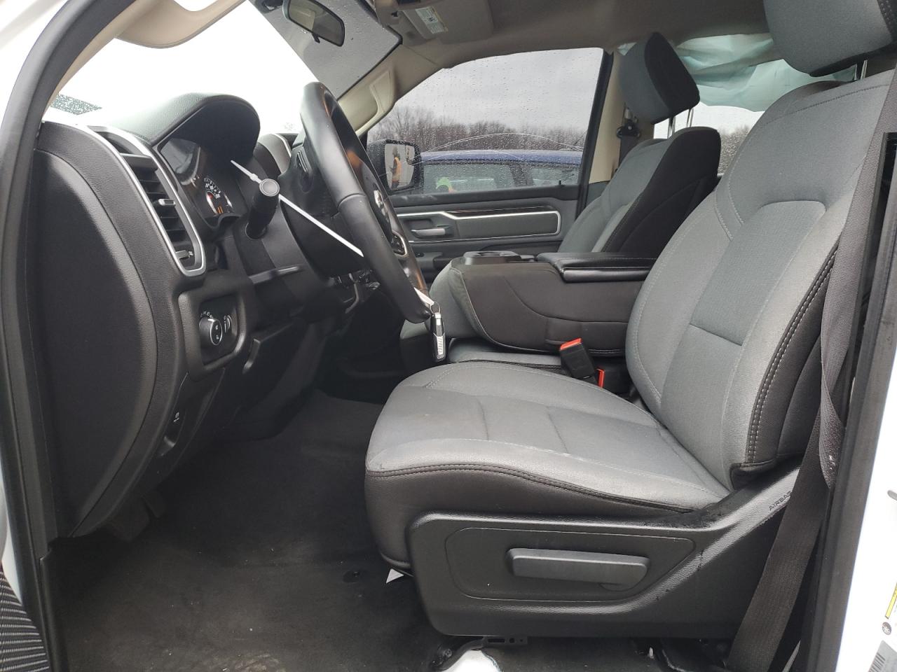 2020 RAM 1500 - Image 7
