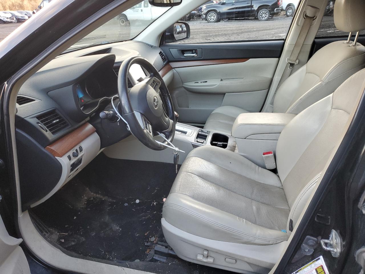 2013 Subaru Outback - Image 7