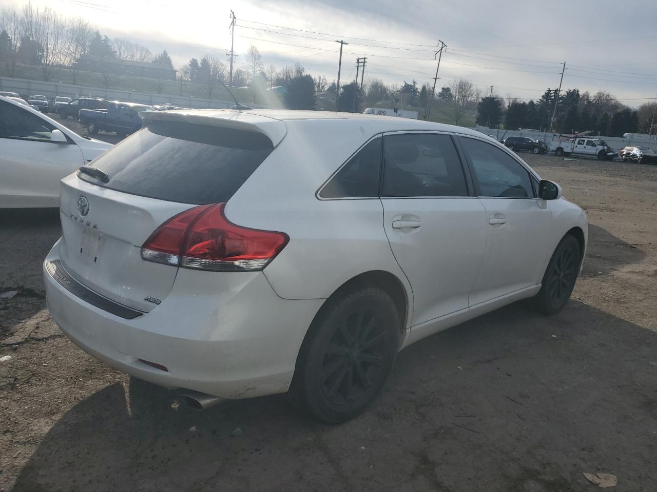 2010 Toyota Venza - Image 3