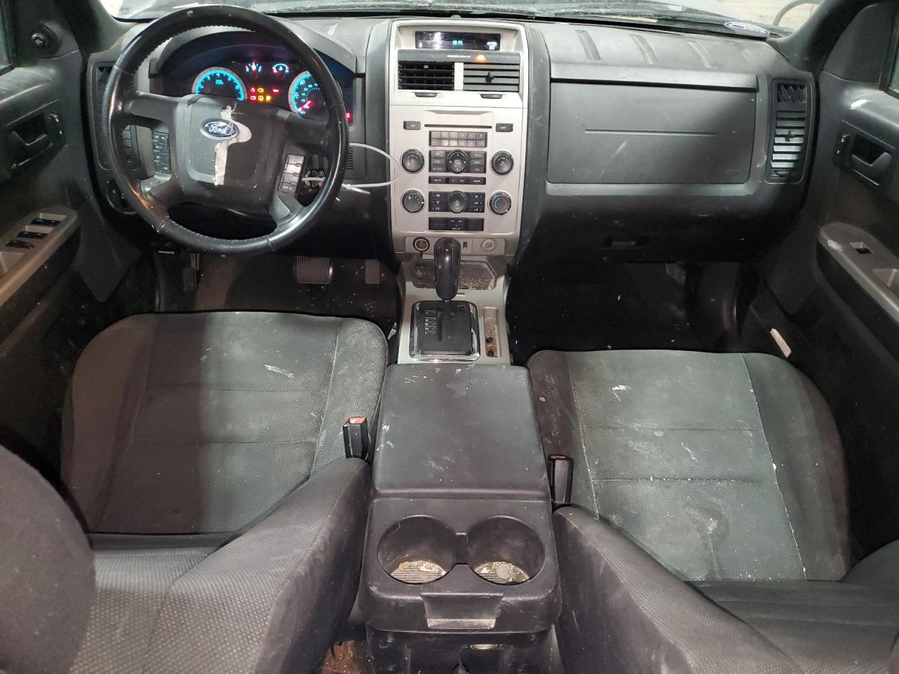 2010 Ford Escape - Image 8