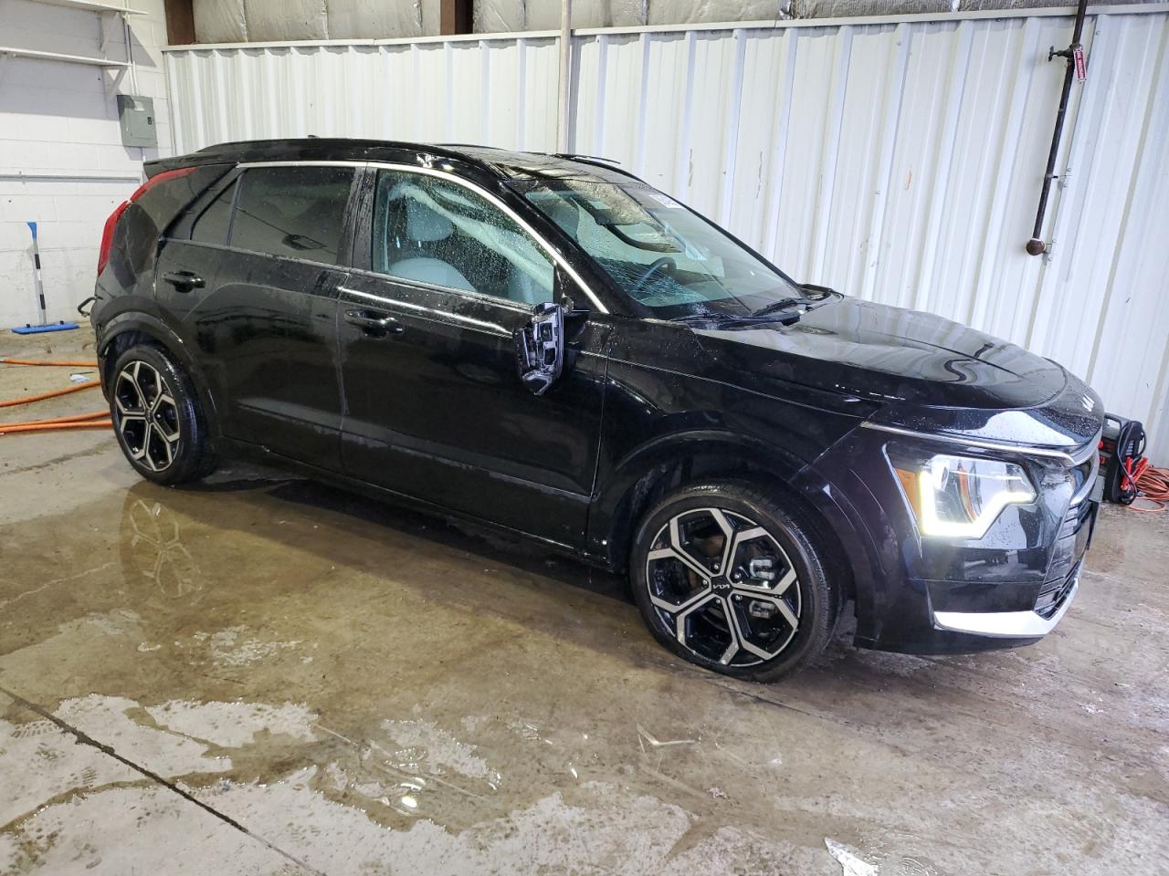 2023 Kia Niro - Image 4