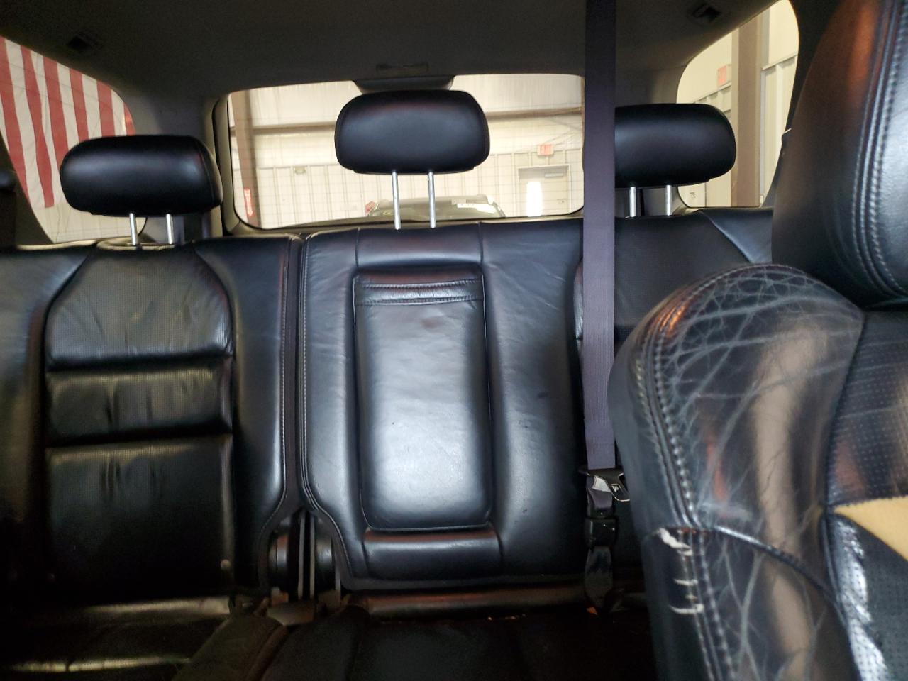 2005 Acura MDX - Image 10