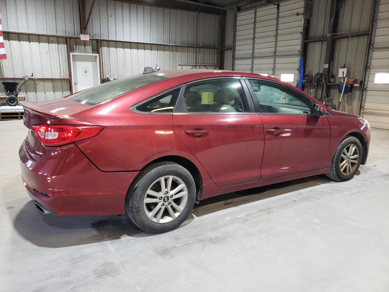2016 Hyundai Sonata - Image 3