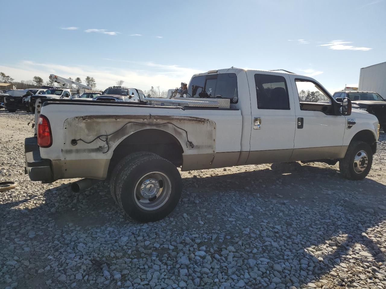 2008 Ford F350 - Image 3