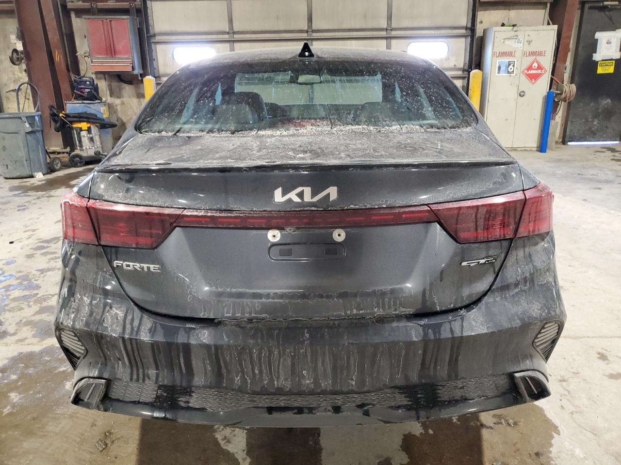 2023 Kia Forte - Image 6