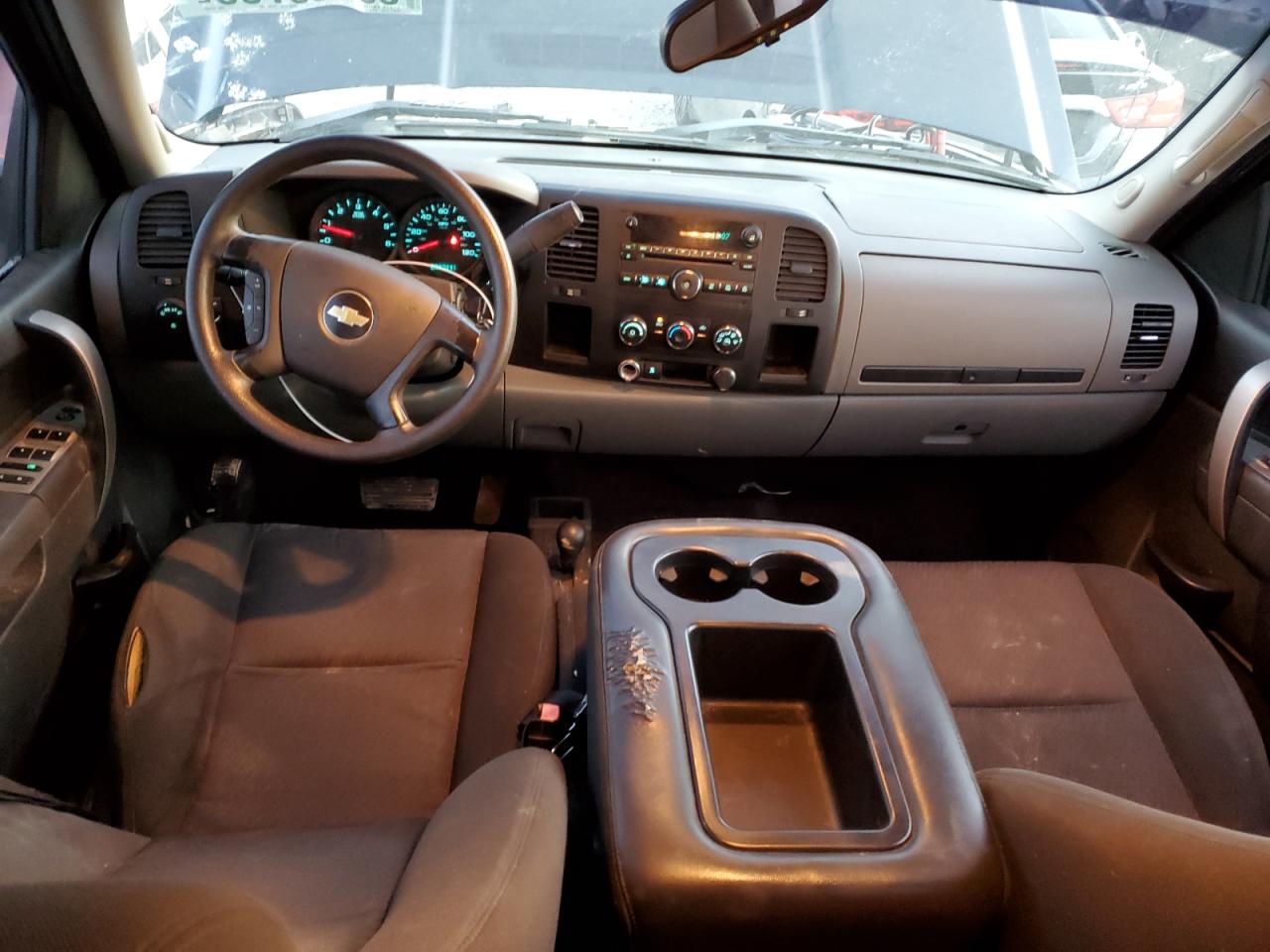2010 Chevrolet Silverado - Image 8