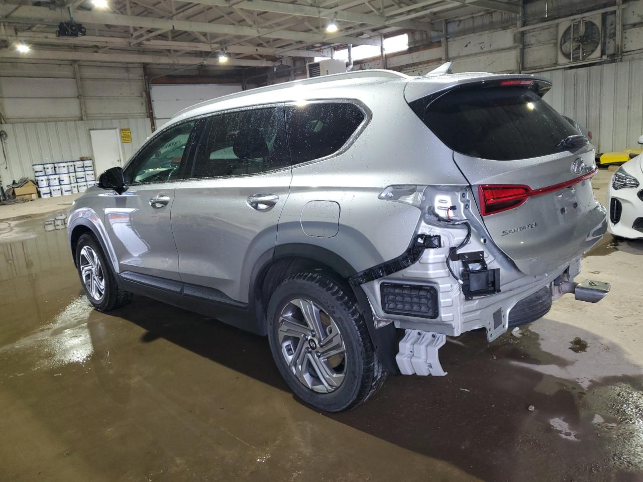 2023 Hyundai Santa Fe - Image 2
