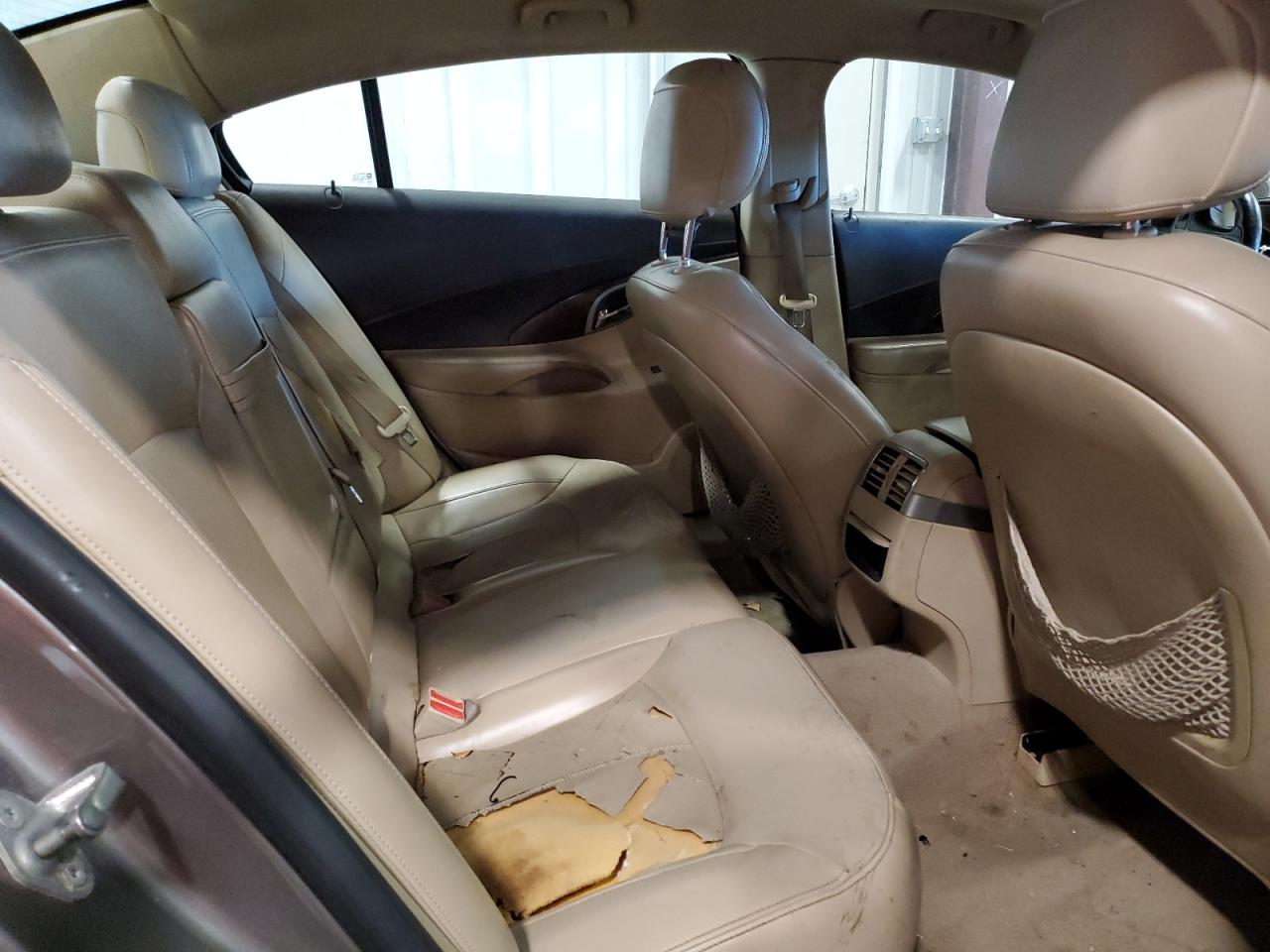2010 Buick LaCrosse - Image 10