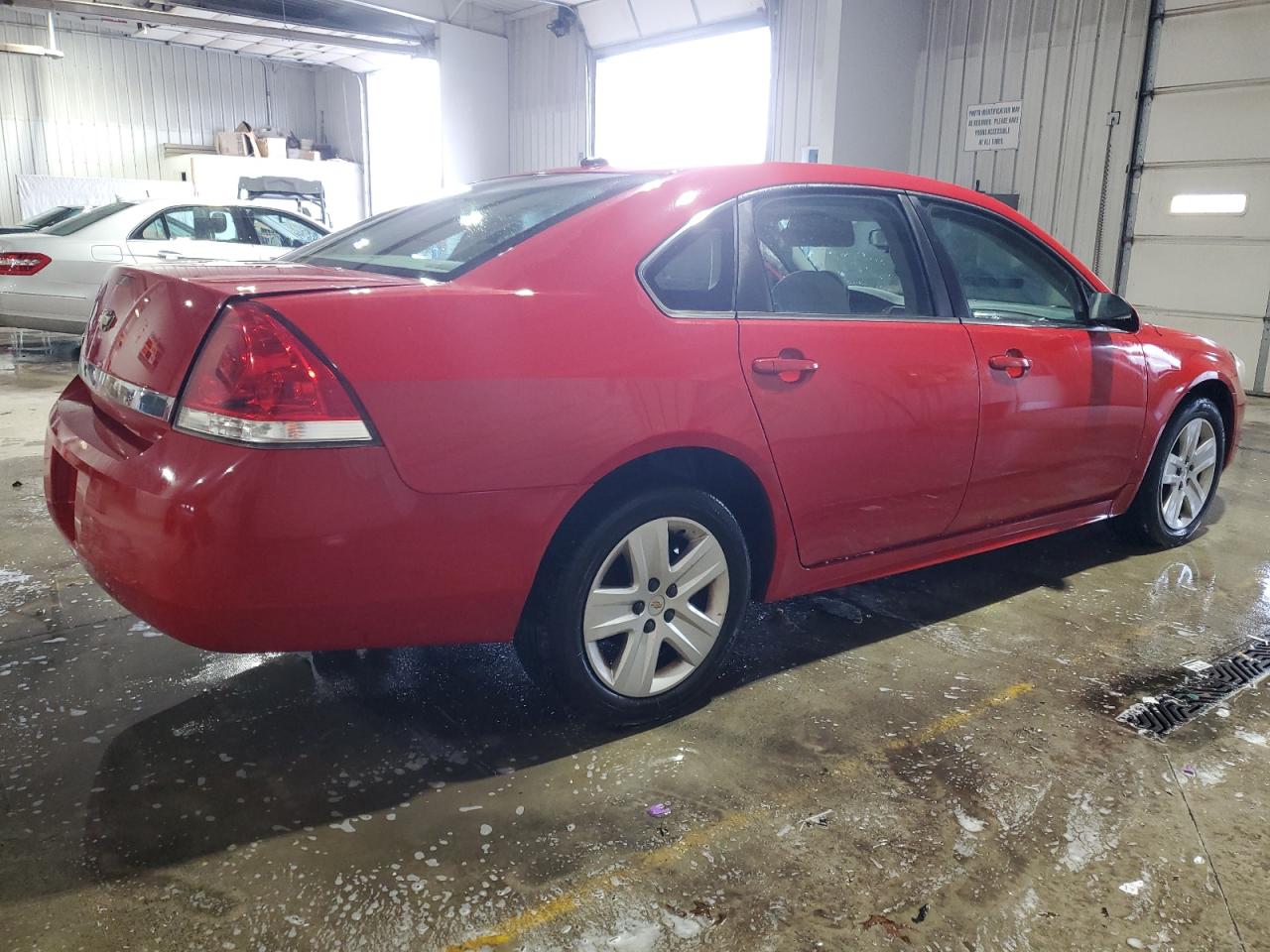 2010 Chevrolet Impala - Image 3
