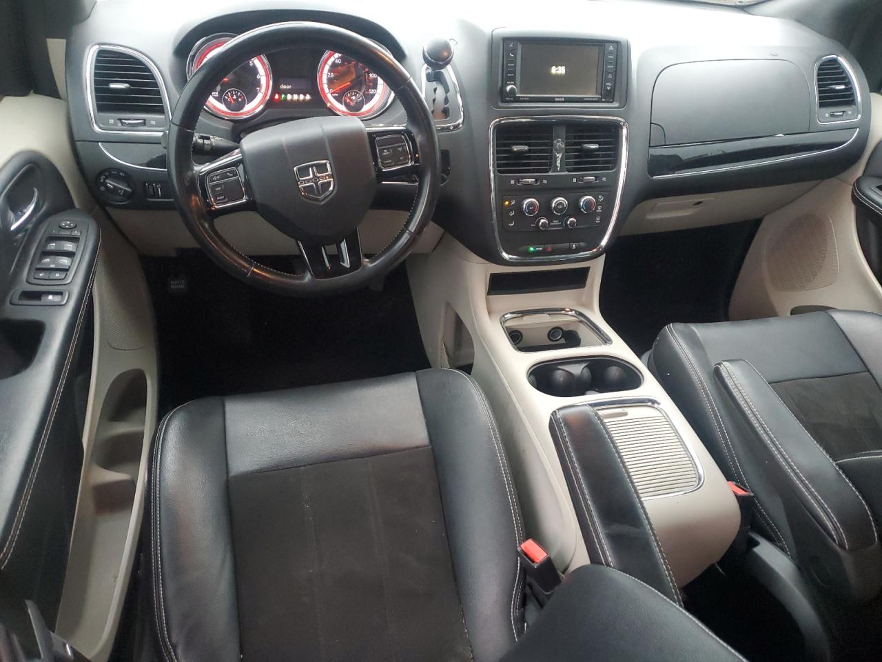 2019 Dodge Caravan - Image 8