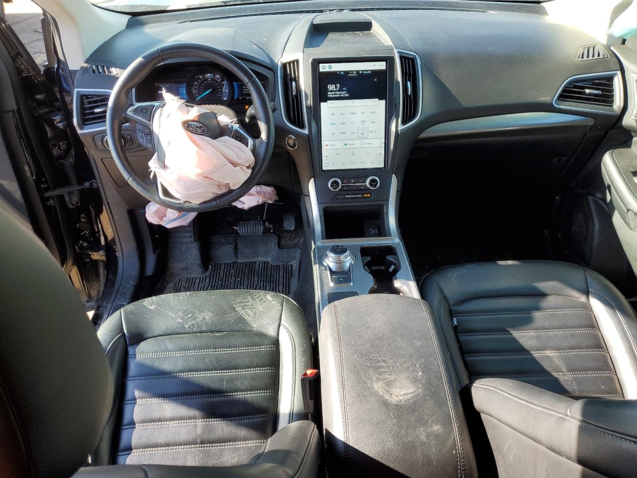 2023 Ford Edge - Image 8