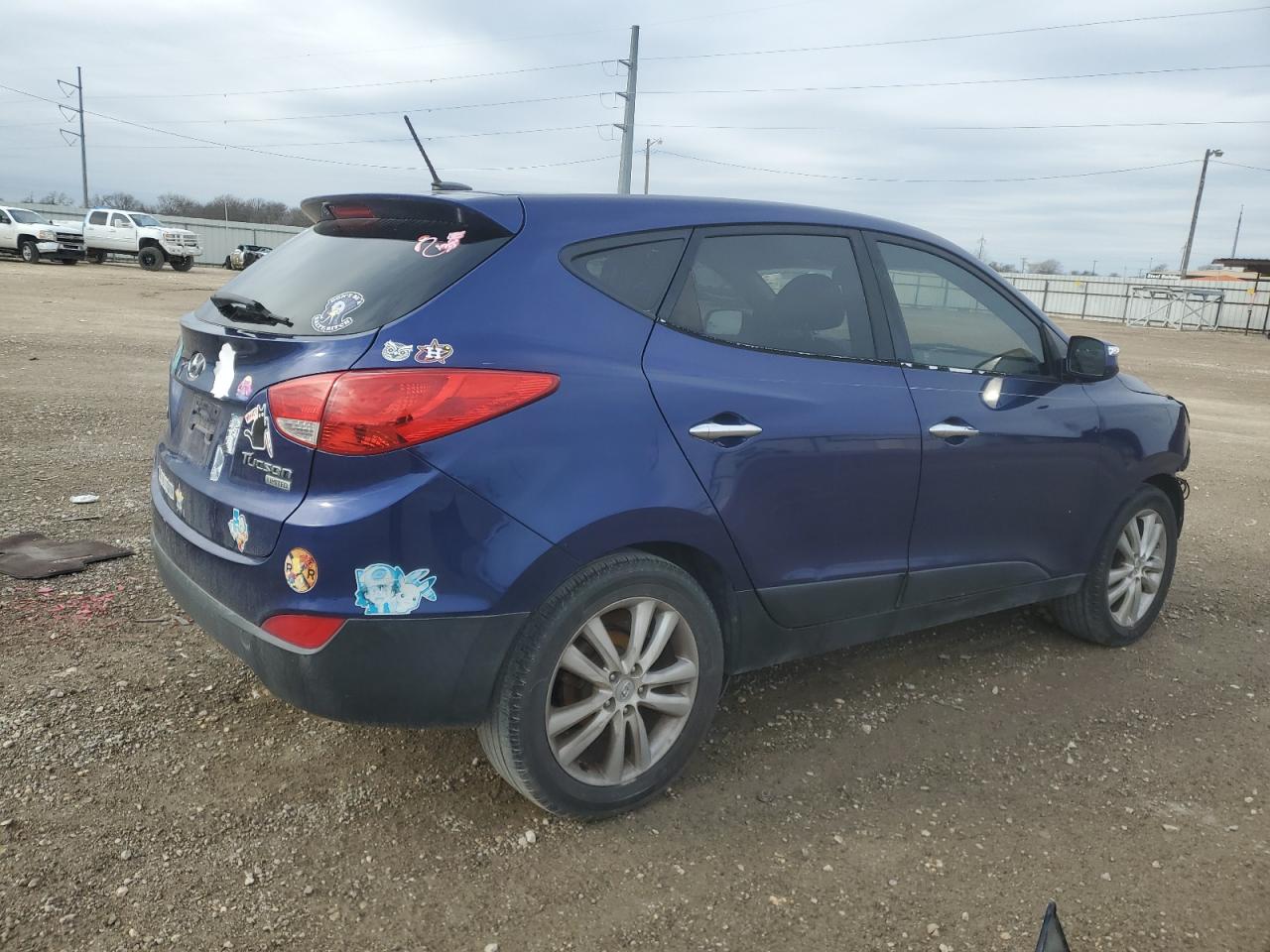 2010 Hyundai Tucson - Image 3