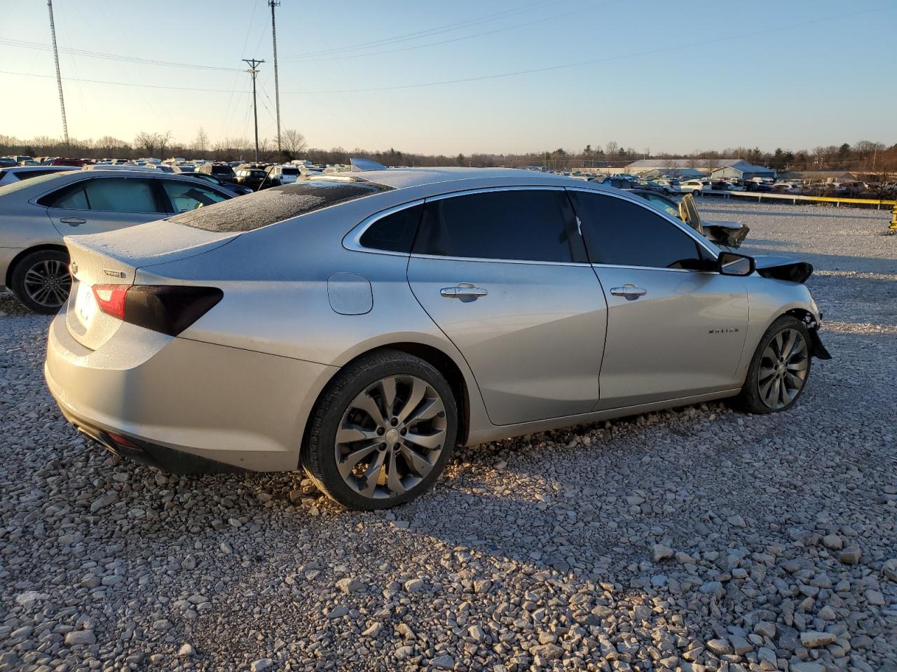 2016 Chevrolet Malibu - Image 3