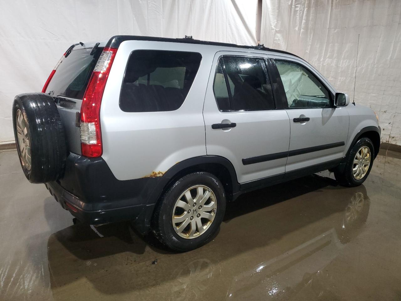 2005 Honda CR-V - Image 3