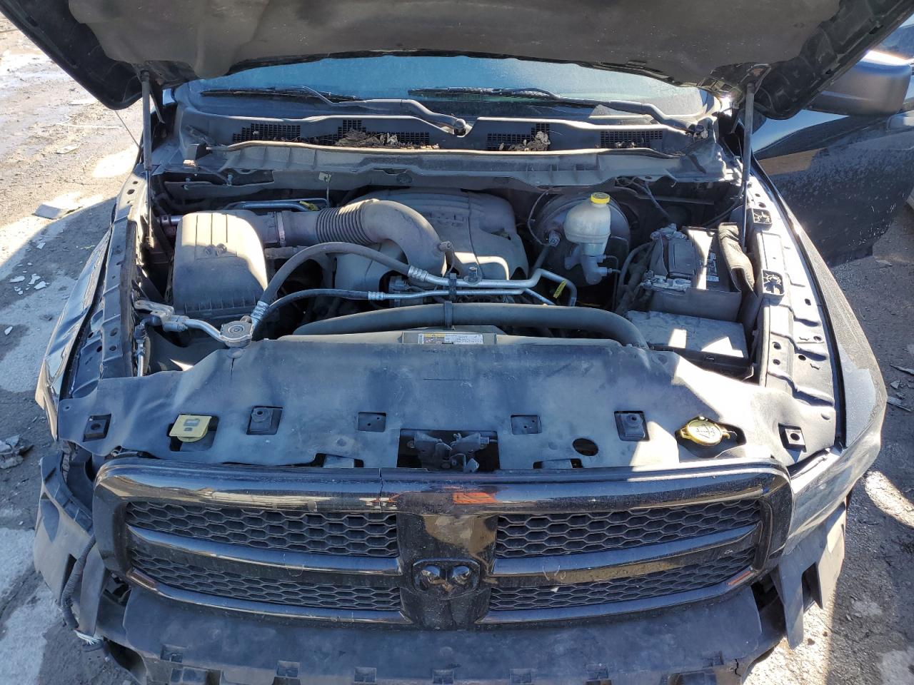 2014 RAM 1500 - Image 11