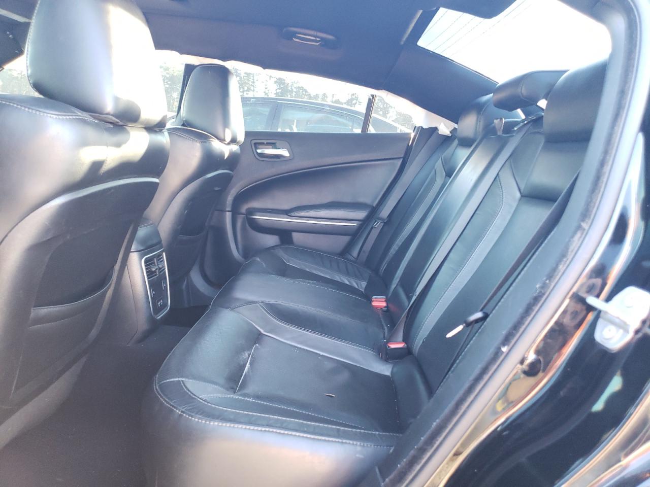 2020 Dodge Charger - Image 10