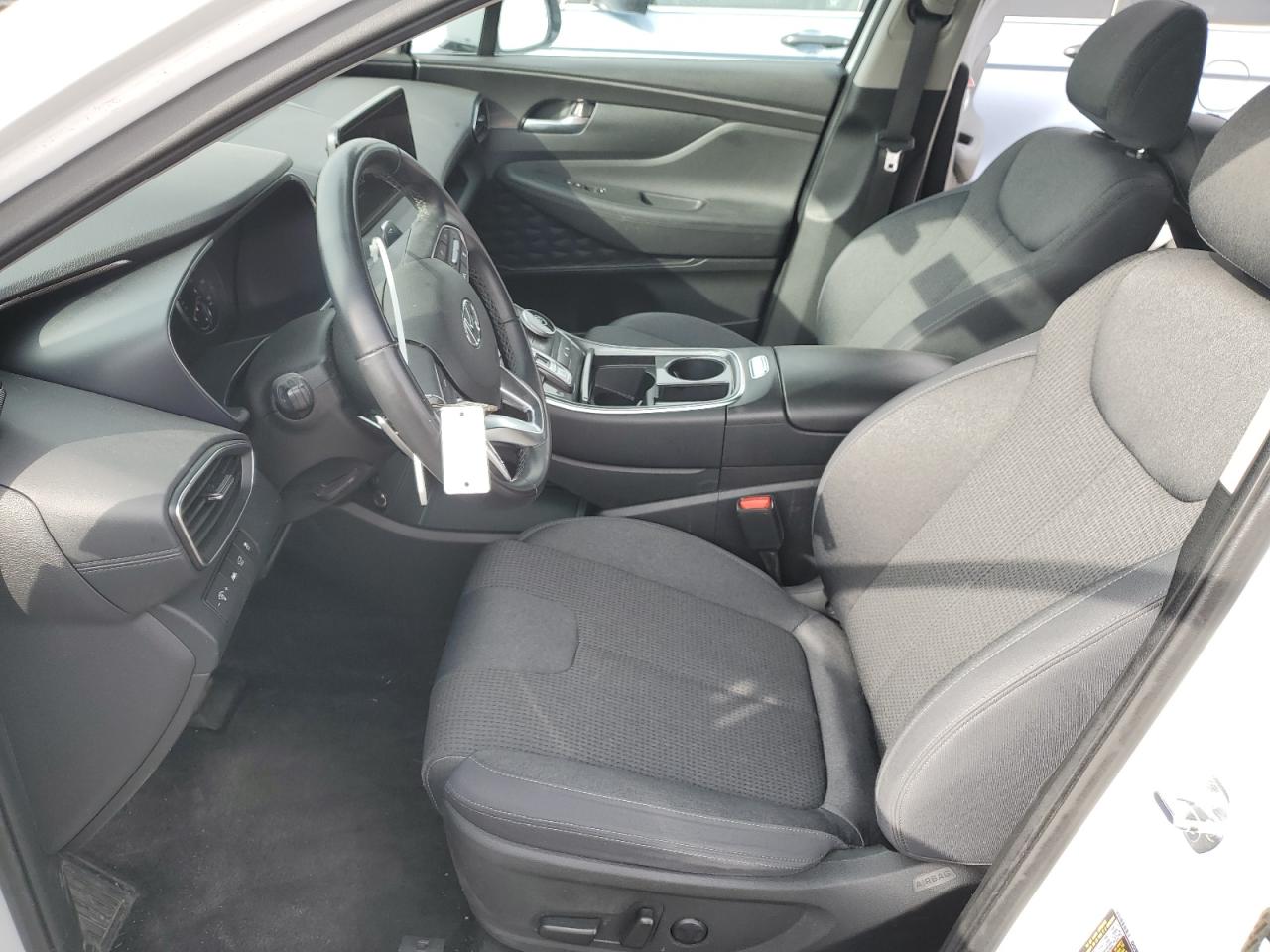 2023 Hyundai Santa Fe - Image 7