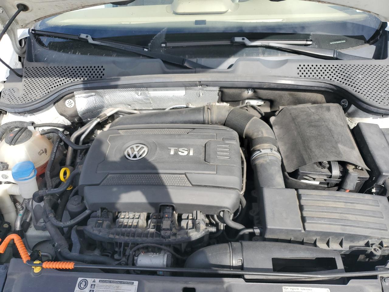 2014 Volkswagen Beetle - Image 11