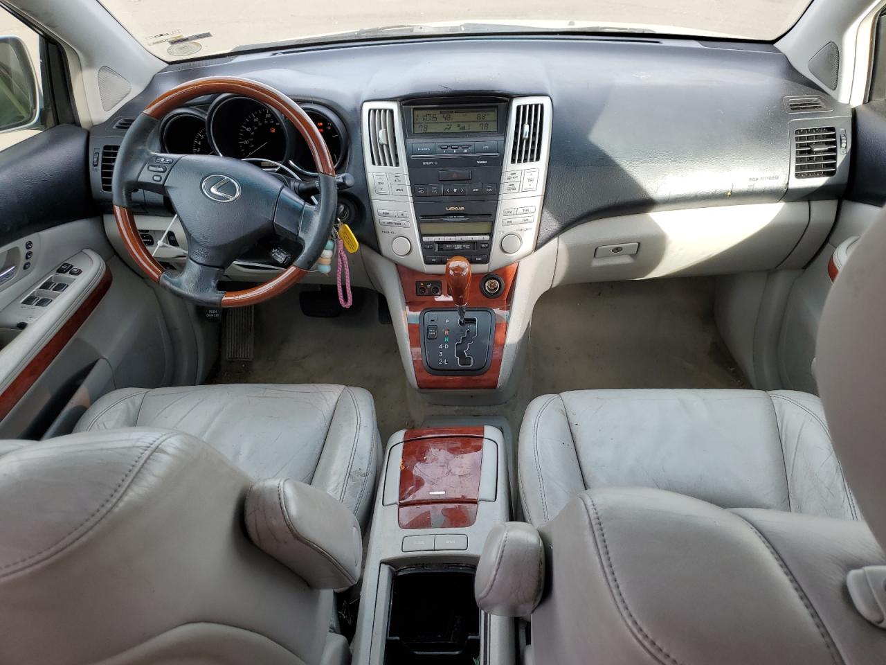 2004 Lexus RX - Image 8