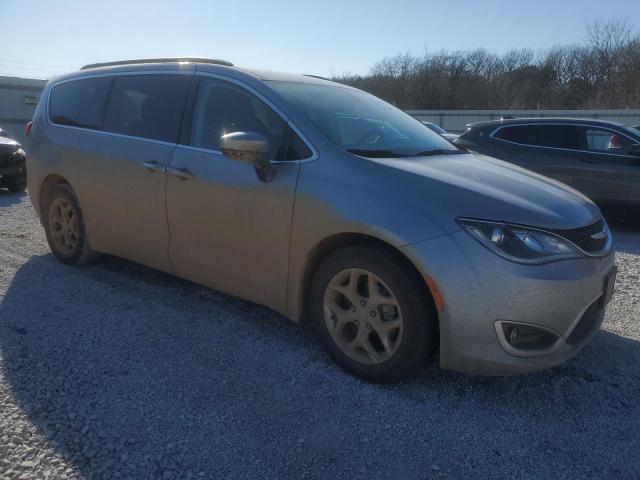  CHRYSLER PACIFICA 2017 Серебристый