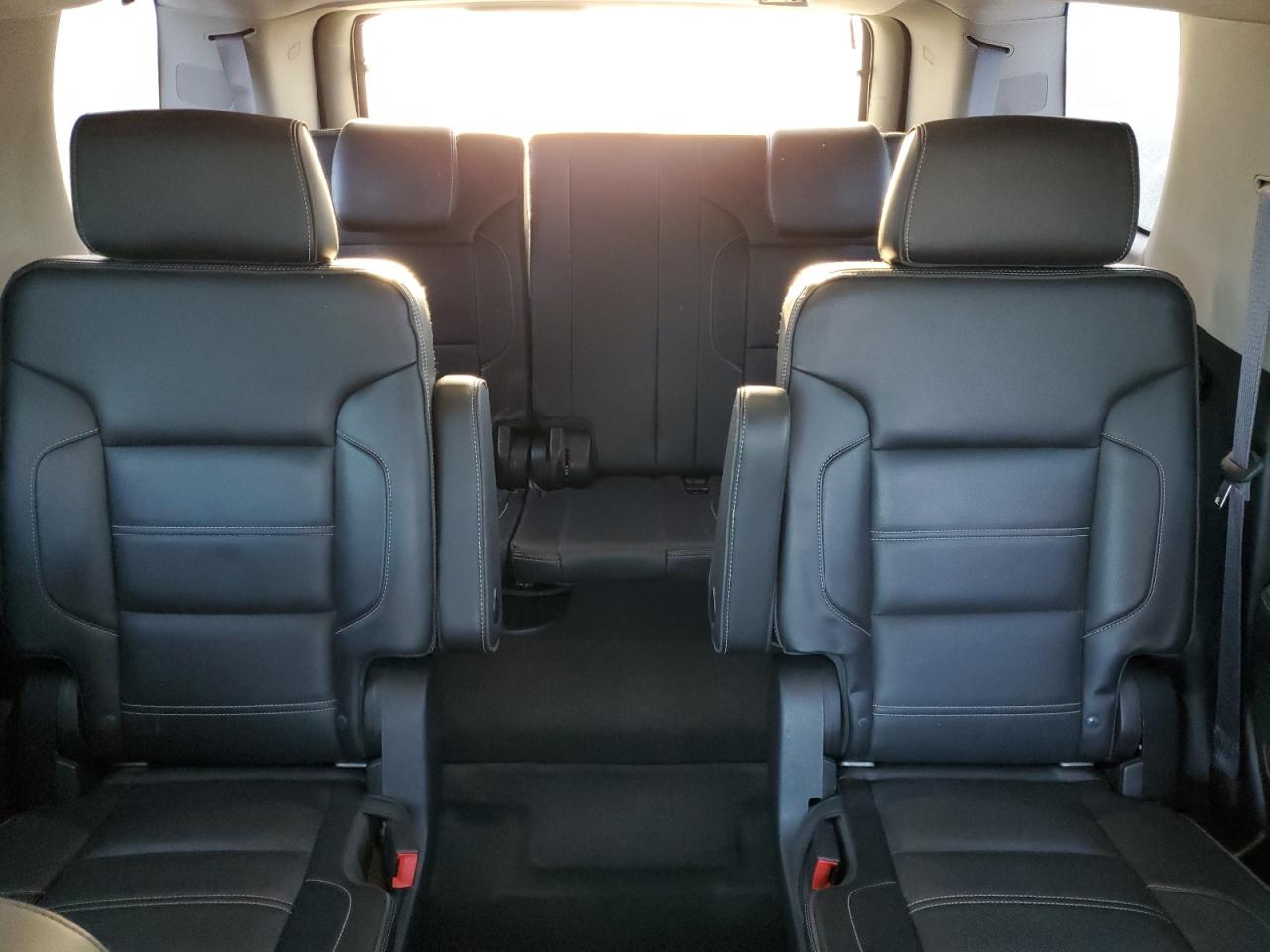 2015 GMC Yukon - Image 10