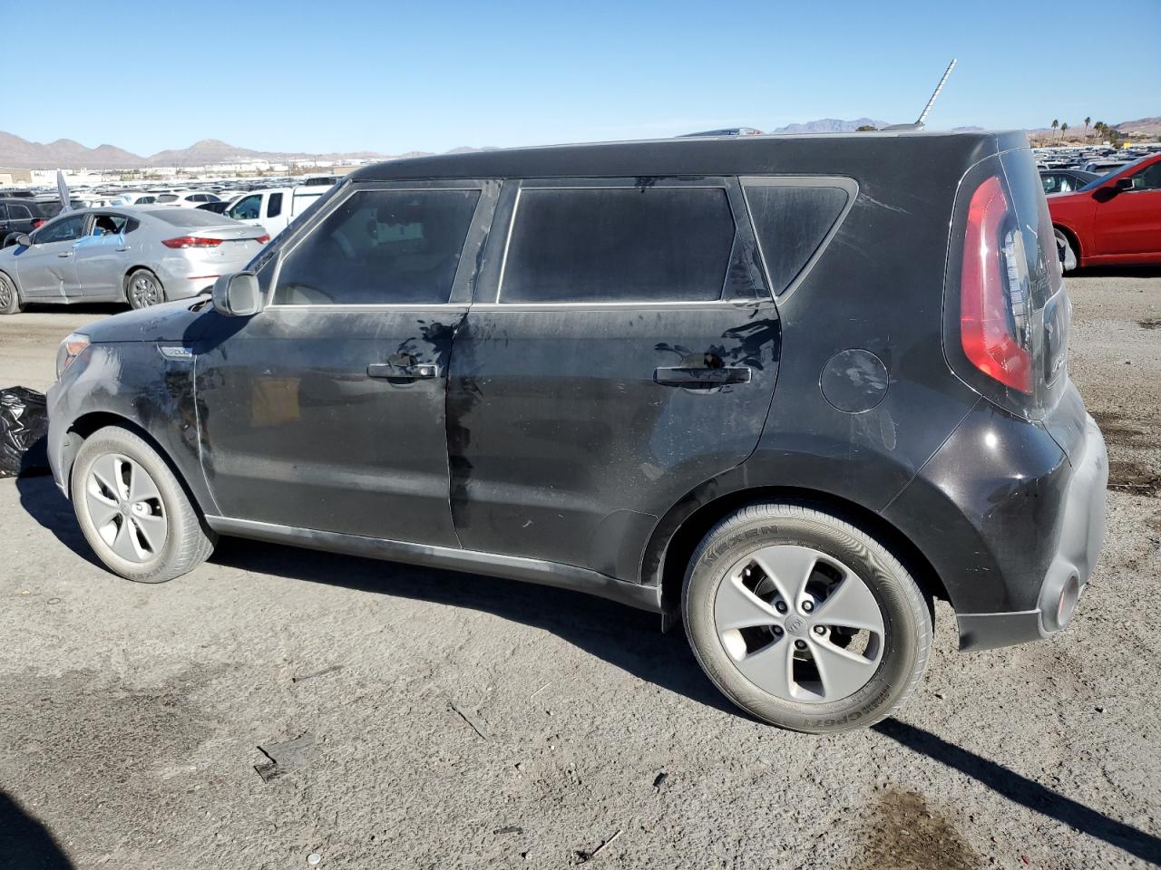 VIN KNDJN2A27G7264559 2016 KIA SOUL no.2