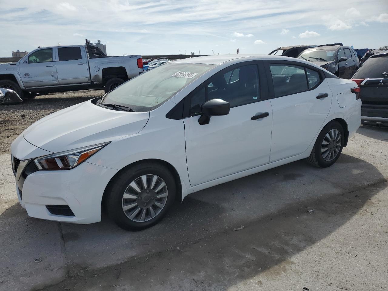 2020 Nissan Versa - Image 1