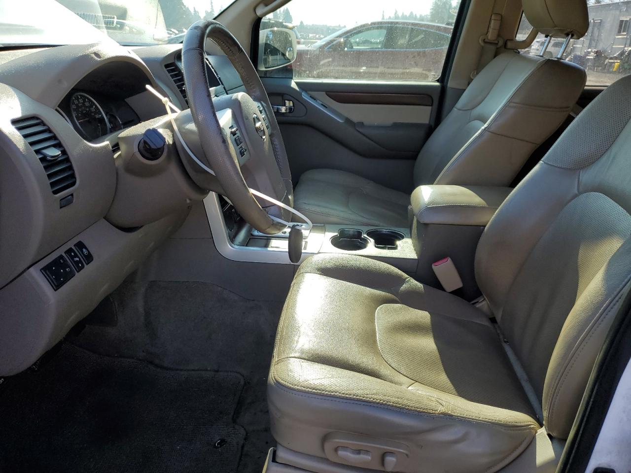 2012 Nissan Pathfinder - Image 7