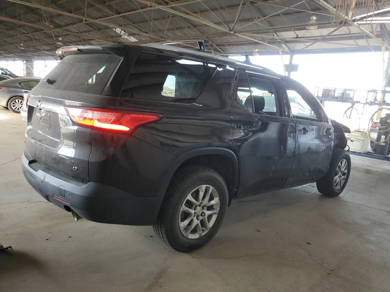 2018 Chevrolet Traverse - Image 3